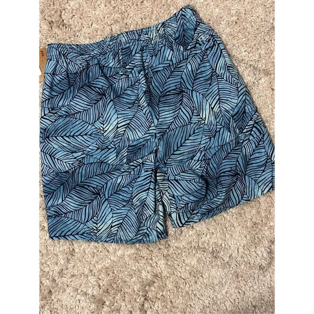 NEW WITH TAGS Field And Stream Shorts Men 2XL Blue Swim Trunks LEAVES PRINT size